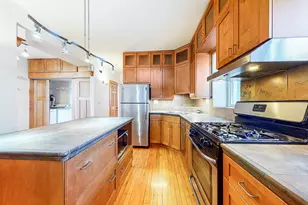 3843 W Addison St, Chicago, IL 60618 - Photo 5