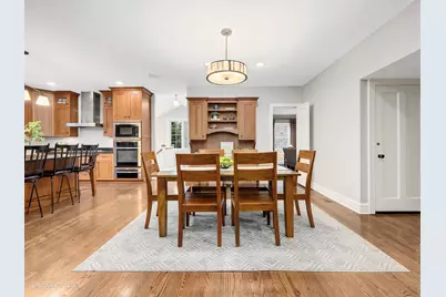 225 S Stone Avenue, La Grange, IL 60525 - Photo 11