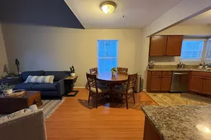 1267 Derby Ln, Mundelein, IL 60060 - Photo 7