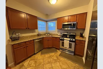 1267 Derby Lane, Mundelein, IL 60060 - Photo 5