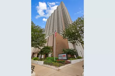 6033 N Sheridan Road #7C, Chicago, IL 60660 - Photo 1