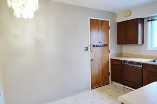 10116 Peach Pkwy, Skokie, IL 60076 - Photo 11