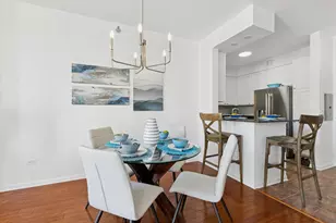 435 W Erie St, Chicago, IL 60654 - Photo 7