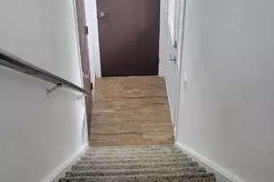 1 Wildwood Ct, Vernon Hills, IL 60061 - Photo 7