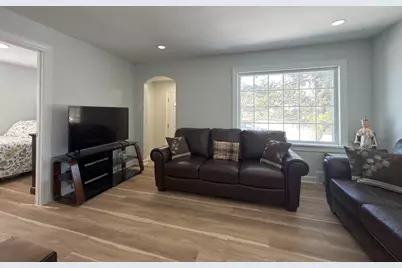 1645 Illinois Street, Des Plaines, IL 60016 - Photo 5