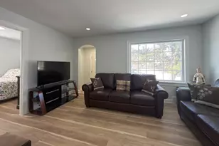 1645 Illinois St, Des Plaines, IL 60016 - Photo 5