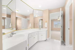 4711 Sebastian Dr, Naperville, IL 60564 - Photo 31