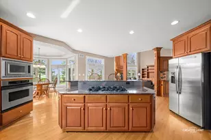 4711 Sebastian Dr, Naperville, IL 60564 - Photo 15