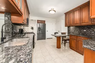 5628 N Redwood Dr, Norwood Park, IL 60631 - Photo 9