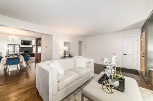 5628 N Redwood Dr, Norwood Park, IL 60631 - Photo 5