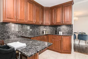 5628 N Redwood Dr, Norwood Park, IL 60631 - Photo 11