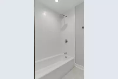 1964 N Milwaukee Avenue #303, Chicago, IL 60647 - Photo 11