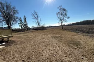 38W715 Huntley Rd, West Dundee, IL 60118 - Photo 7