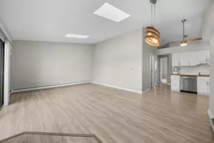 16 Echo Ct, Vernon Hills, IL 60061 - Photo 5