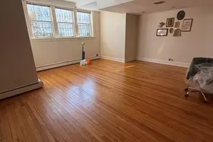 7450 N Claremont Ave, Chicago, IL 60645 - Photo 5