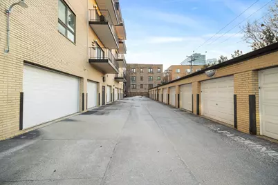 221 N Kenilworth Avenue #208, Oak Park, IL 60302 - Photo 21