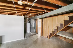 807 Blackhawk Dr, University Park, IL 60484 - Photo 15