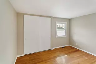 807 Blackhawk Dr, University Park, IL 60484 - Photo 7