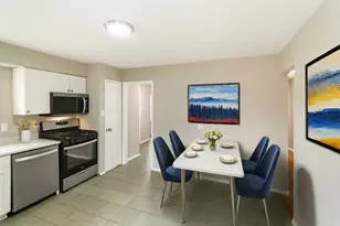 807 Blackhawk Dr, University Park, IL 60484 - Photo 5