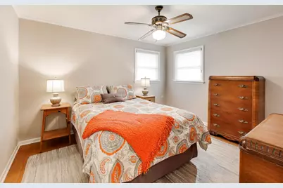 239 N Lind Avenue, Hillside, IL 60162 - Photo 7