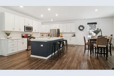 1083 Williamsbury Drive, Crystal Lake, IL 60012 - Photo 7