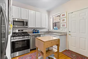 2476 N Albany Ave, Chicago, IL 60647 - Photo 9