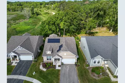 824 Spring Drive, Lindenhurst, IL 60046 - Photo 3