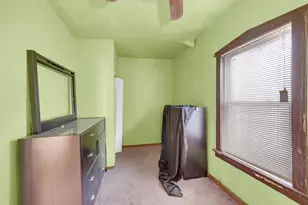 9352 S Woodlawn Ave, Chicago, IL 60619 - Photo 15