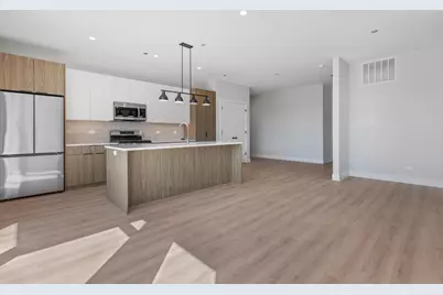3953 W Dakin Street #405, Chicago, IL 60618 - Photo 5