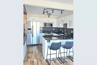 [Address not provided], Round Lake Beach, IL 60073 - Photo 5