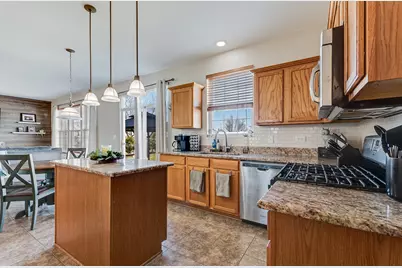 311 Austin Drive, Shorewood, IL 60404 - Photo 11