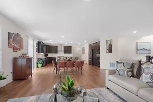 3579 Emerald Rd, Elgin, IL 60124 - Photo 7