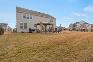 3579 Emerald Rd, Elgin, IL 60124 - Photo 31