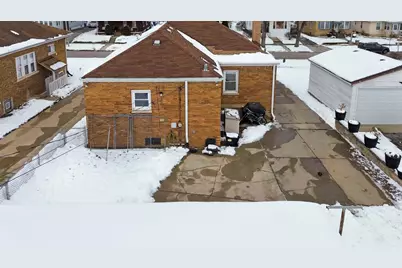 76 W 24th Street, Chicago Heights, IL 60411 - Photo 5