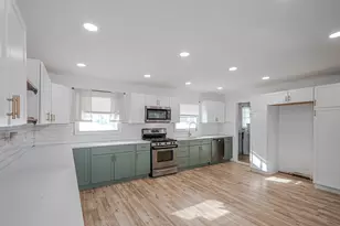 21339 W Morton Dr, Lake Villa, IL 60046 - Photo 7