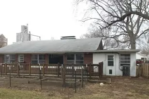 108 N Locust St, Maroa, IL 61756 - Photo 13