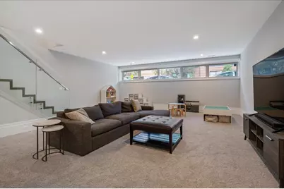 2027 W Belmont Avenue #1, Chicago, IL 60618 - Photo 21