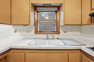 272 E 148th St, Harvey, IL 60426 - Photo 17