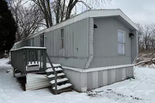 1712 S Dixie Hwy, Crete, IL 60417 - Photo 1