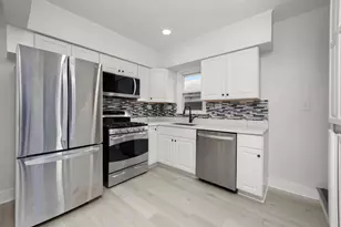 2011 Grey Ave, Evanston, IL 60201 - Photo 11