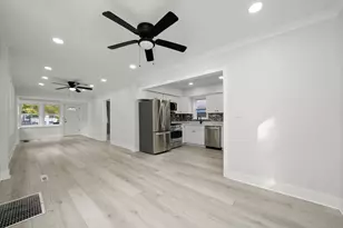 2011 Grey Ave, Evanston, IL 60201 - Photo 9