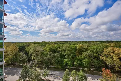 9725 Woods Drive #1002, Skokie, IL 60077 - Photo 17