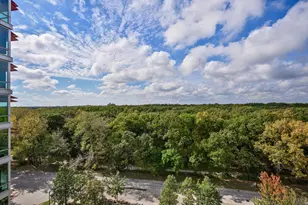 9725 Woods Dr, Skokie, IL 60077 - Photo 17