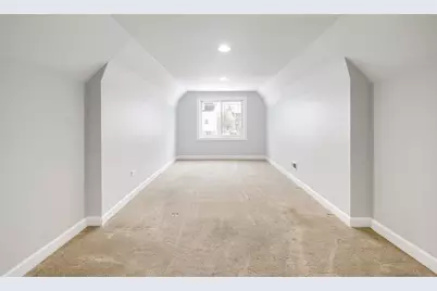 10557 S Indiana Avenue, Chicago, IL 60628 - Photo 13