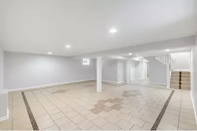 10557 S Indiana Avenue, Chicago, IL 60628 - Photo 9