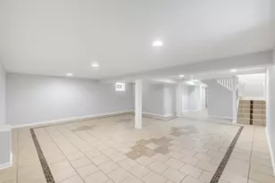 10557 S Indiana Ave, Chicago, IL 60628 - Photo 9