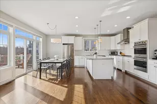 23297 N Sanctuary Club Dr, Kildeer, IL 60047 - Photo 9