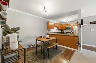 963 Golf Course Rd, Crystal Lake, IL 60014 - Photo 7