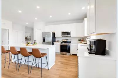 417 Cottrell Lane, Aurora, IL 60506 - Photo 5