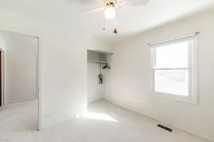 230 Ashley Ct, Roselle, IL 60172 - Photo 23